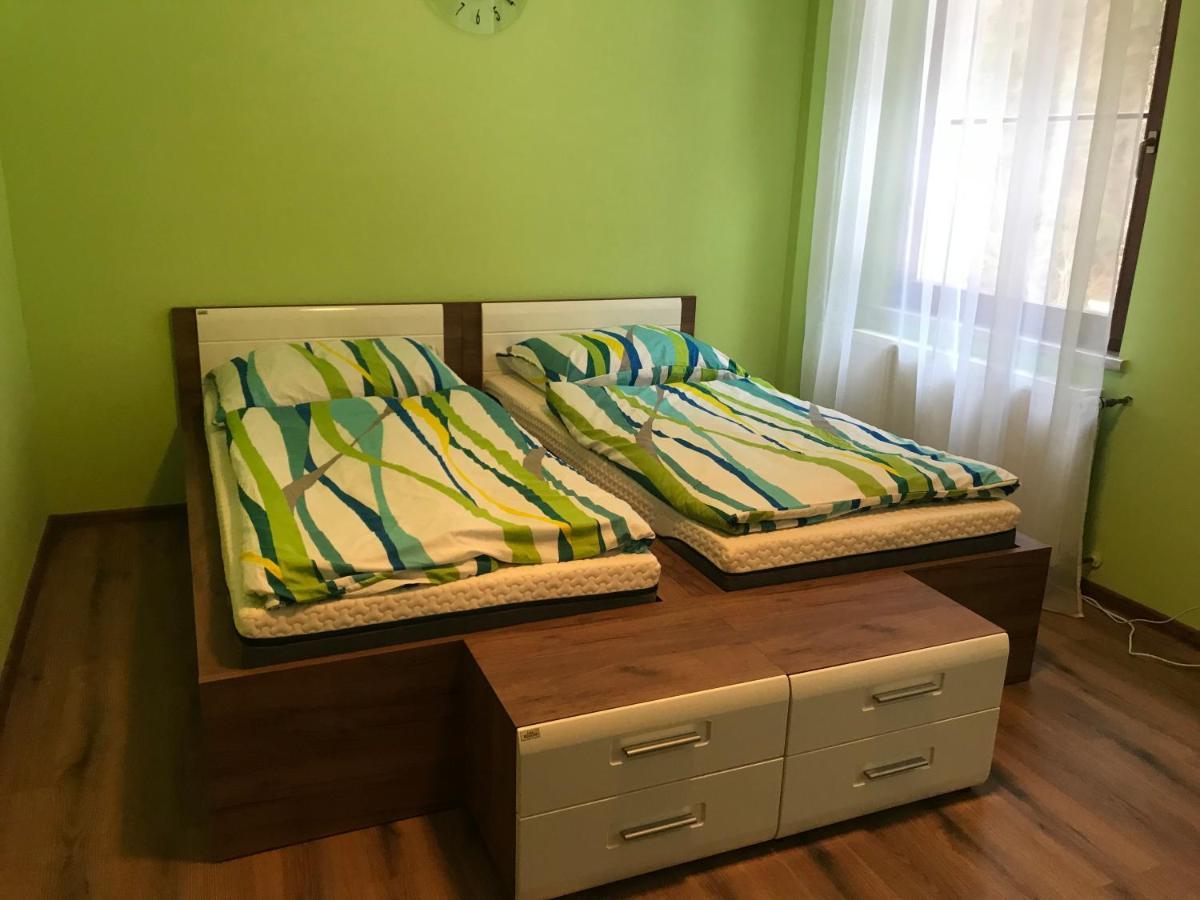 Апартаменты Krusne Hory - Klinovec 2 Km- Jachymov 2-4 Osoby Экстерьер фото